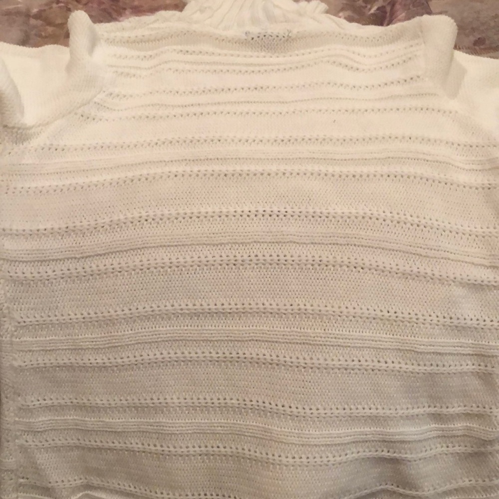 Sweater - Picture 4 of 4